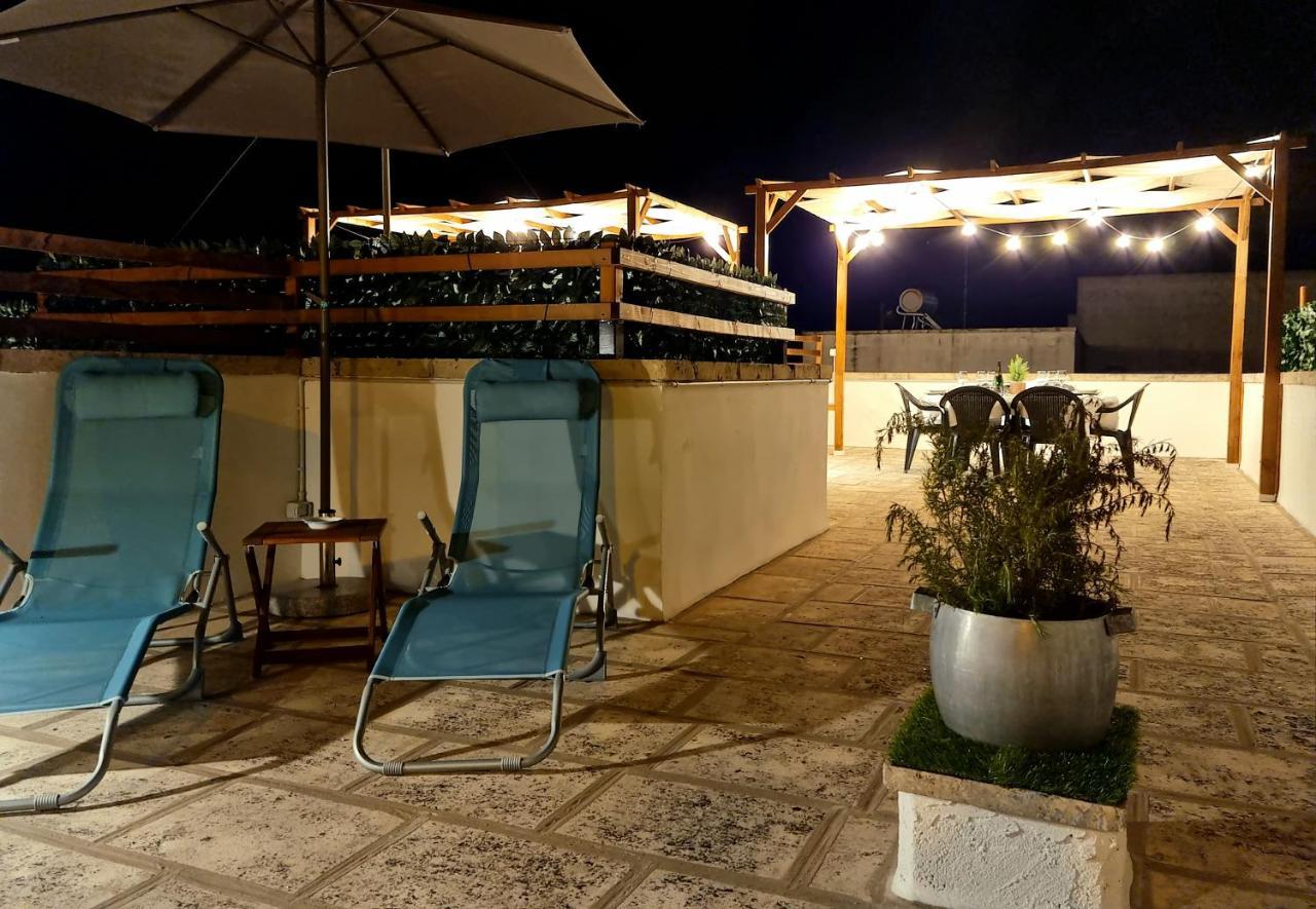 La Terrazza Dei Nonni Apartment ตอร์เร สเปคเคีย รุจเจรี ภายนอก รูปภาพ