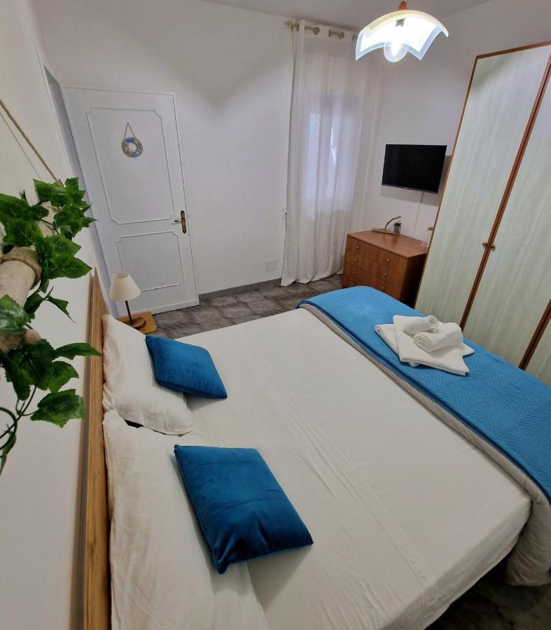 La Terrazza Dei Nonni Apartment ตอร์เร สเปคเคีย รุจเจรี ภายนอก รูปภาพ