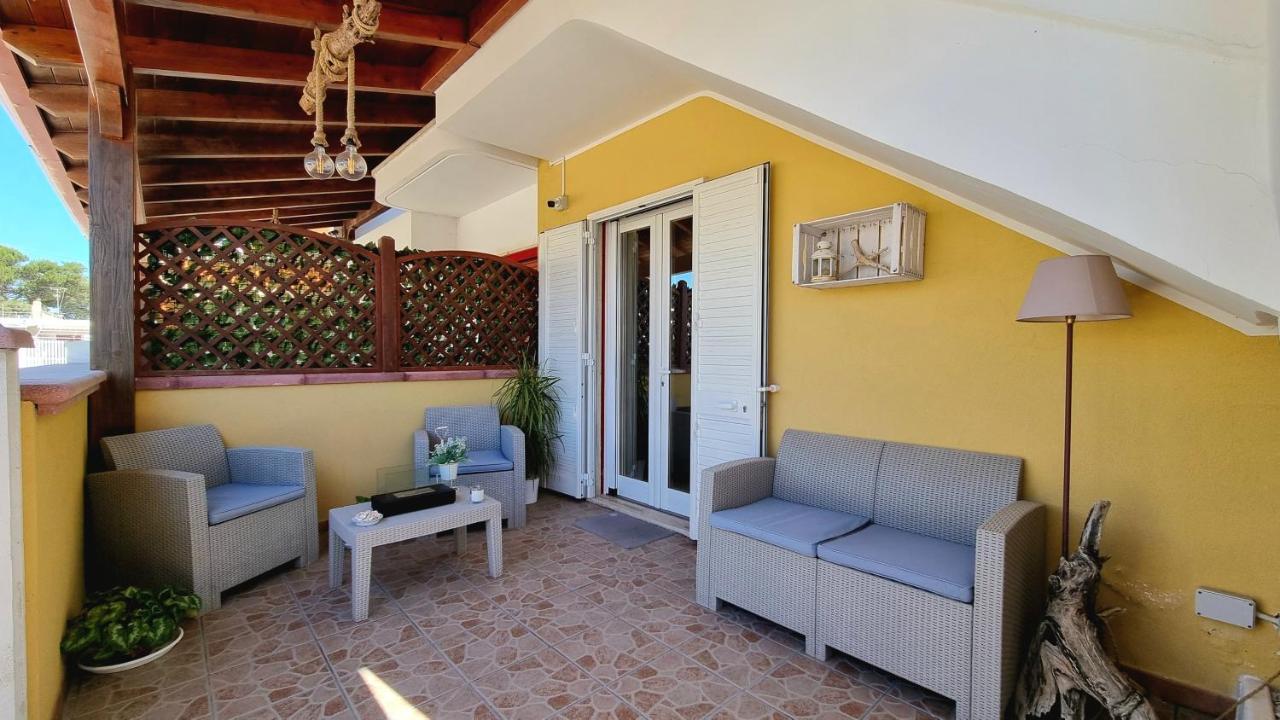 La Terrazza Dei Nonni Apartment ตอร์เร สเปคเคีย รุจเจรี ภายนอก รูปภาพ