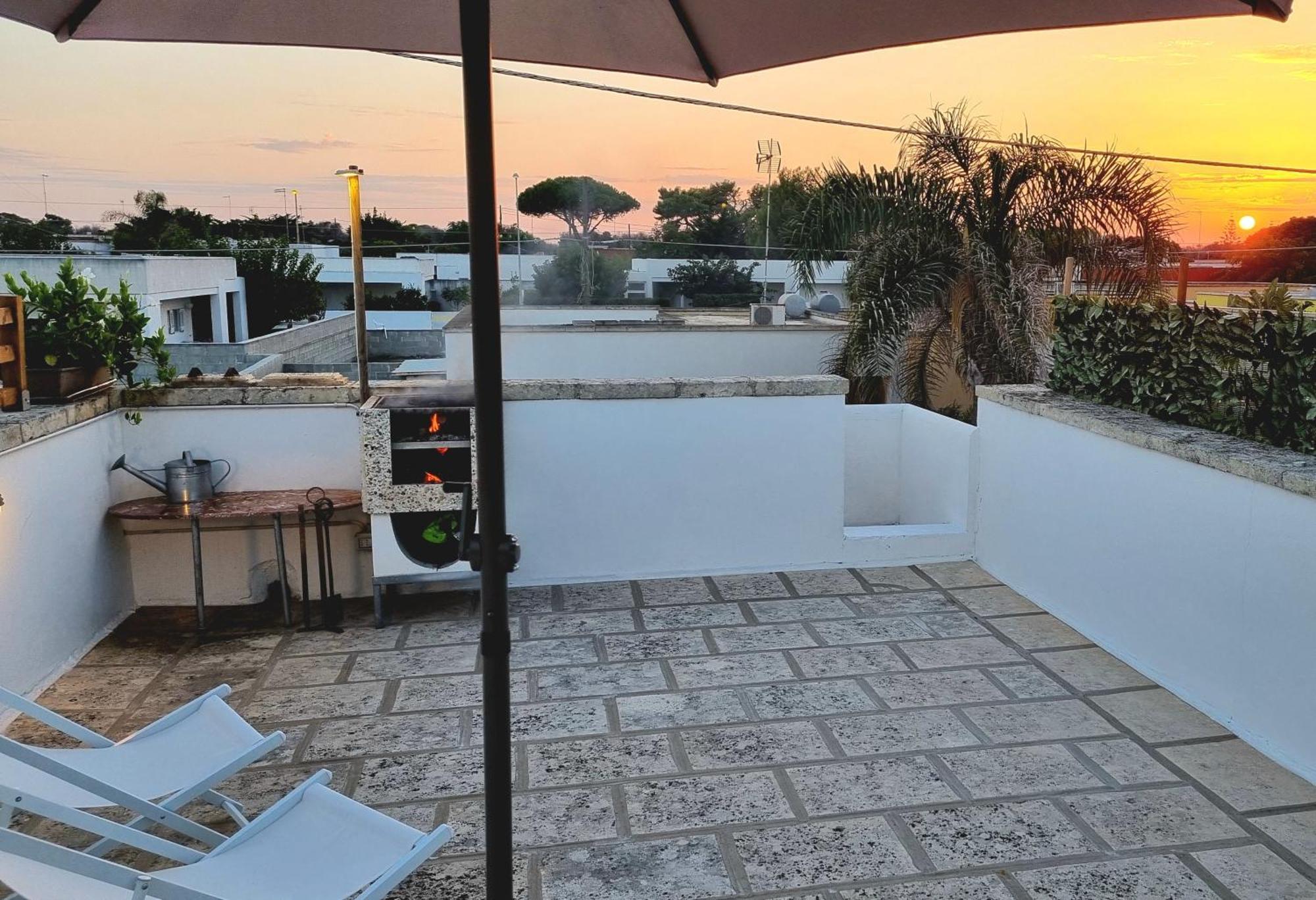 La Terrazza Dei Nonni Apartment ตอร์เร สเปคเคีย รุจเจรี ภายนอก รูปภาพ